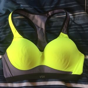 Victoria Secret Sport VSX high impact bra 34c